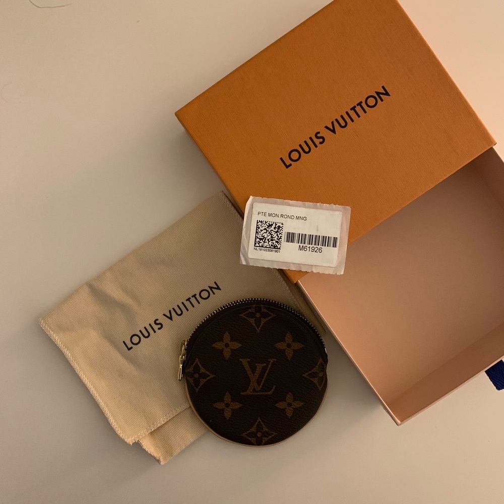 SOLD Louis Vuitton monogram Coin Purse